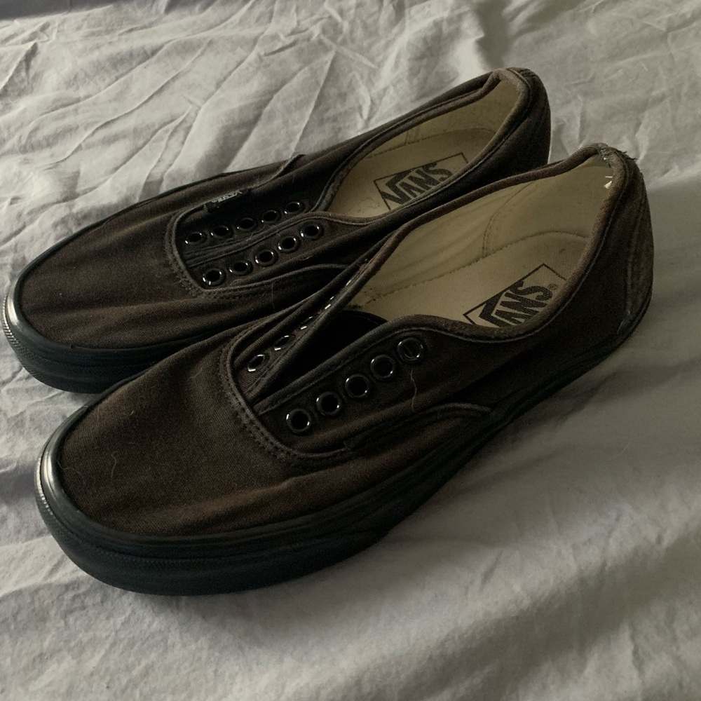 Black vans no laces